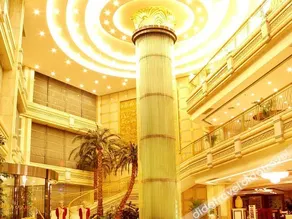 Regal Hotel - Image 4