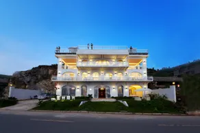 Erhai Lake View Resort Hotel Yuebo Jingyi - Image 5