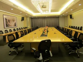 Lvliang Hotel (South Building) - Image 2