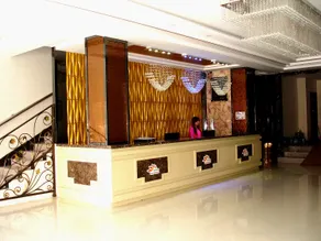 Sunshian Holiday Hotel - Image 1