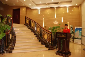 Xinjunyue Minzu Hotel - Image 3