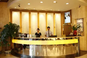 Veee Hotel - Image 4