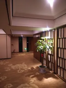 Elong Jundu Hotel - Image 2