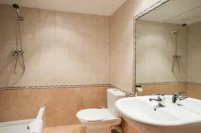 Fira Guest House - Image 2