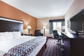 Spark by Hilton Plainfield Indianapolis Airport - Image 3