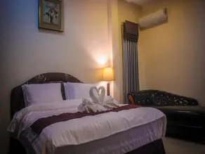 Saranrom Resort - Image 4