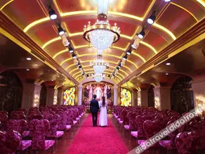 Howard Johnson Zhongyang Plaza Nantong - Image 2