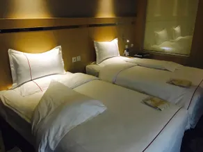 Lvliang Hotel (South Building) - Image 3