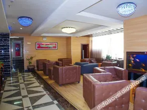 Yi SKY Business Hotel - Image 5