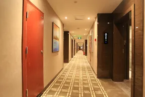 Milan Hotel - Image 5