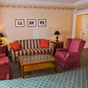 Disneyland Hotel Paris Package - Image 5