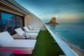 SUITOPIA SOL Y MAR SUITES HOTEL - Image 4