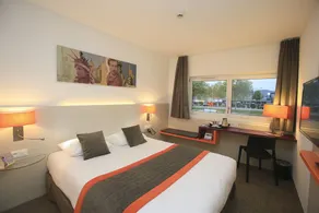 Comfort Hotel Expo Colmar - Image 2