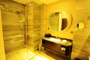 Rezen Hotel Heyi - Image 5