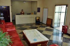 Xinyue Business Hotel - Image 2