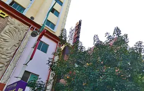 Central Hotel - Image 2