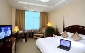 Four Seasons Royal Garden International Hotel - Image 2