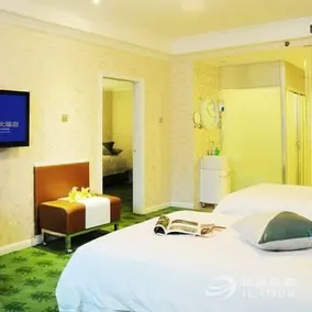 Zhongyu Century Grand Hotel - Image 3