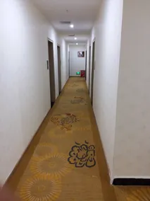 Jiangjingwan Holiday Hotel - Image 5