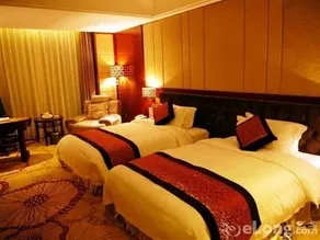 Golden International Holiday Hotel - Image 2