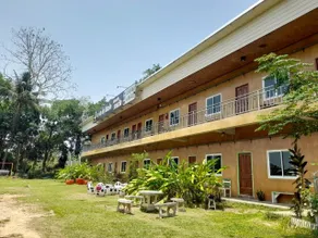 Jayzada Fang Resort - Image 4