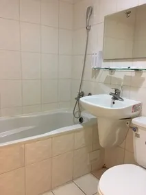 Win Inn Hotel - Image 3
