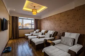 Longhua Hotel - Image 2