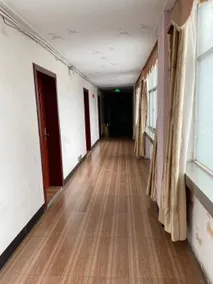 Linxiang Xinlong Hotel - Image 4