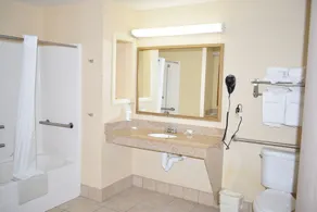Wingate By Wyndham Youngstown - Image 5