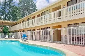 FairBridge Inn Express Tukwila - Image 4