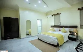 Apartment 79 - Image 4