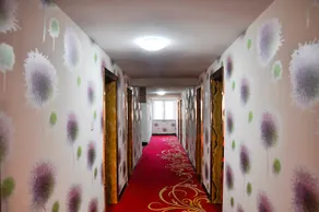 Baili Shengting Business Hotel - Image 2