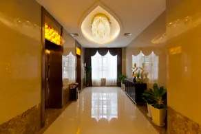 Fangte Dongxiang Hotel - Image 2