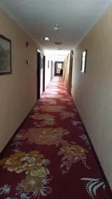 Yaoli Holiday Hotel - Image 2