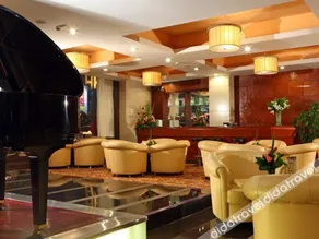 Miraton Hotel - Image 5