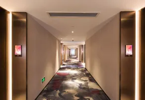 Zhangjiagang Huafangxincheng Hotel - Image 2
