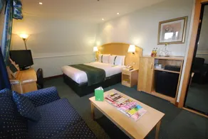 Holiday Inn Oxford Circus - Image 4
