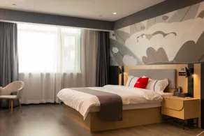 Shankee Hotel (Helan Traffic School Swan Lake Town) - Image 2