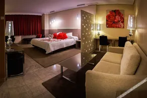Hospedium Hotel Triana - Image 3