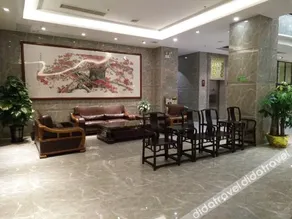 Gold and Silver Business Hotel Huaiji - Image 3