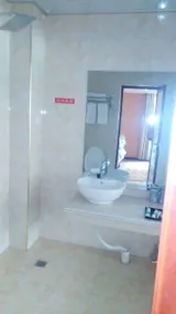 Lanbowan Hotel - Image 4