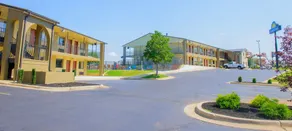 Clarion Pointe Athens - Image 2