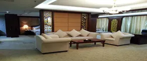 BaiYue International Hotel - Image 4