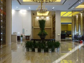 Eastern Cloud Hotel - Image 3