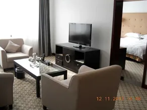 Yijing Holiday Hotel (Yimeng Road Branch) - Image 4