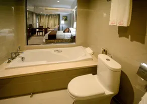 Hongdu Grand Hotel - Image 2