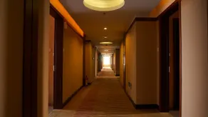 Shining Star Holiday Hotel - Image 5