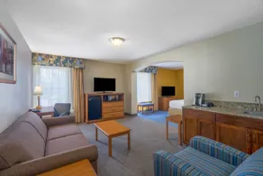Holiday Inn Express New Bern - Image 5