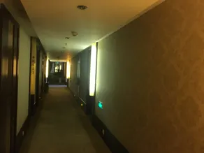 Yilong Anyun Hotel - Image 5