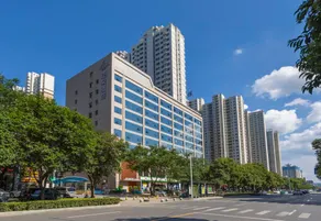 Atour Hotel at Luoyang Longmen High-Speed Rail Station - Image 4
